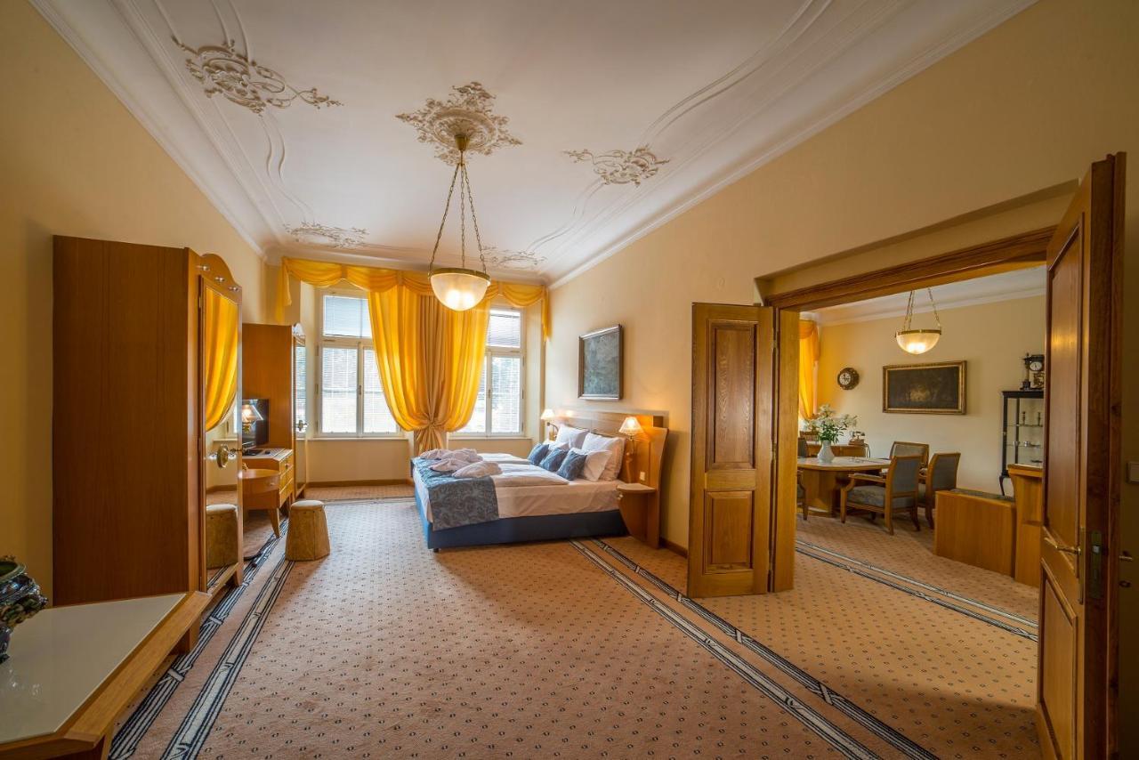 Hotel Three Lilies Inkl Aquaforum Франтішкови-Лазнє Екстер'єр фото