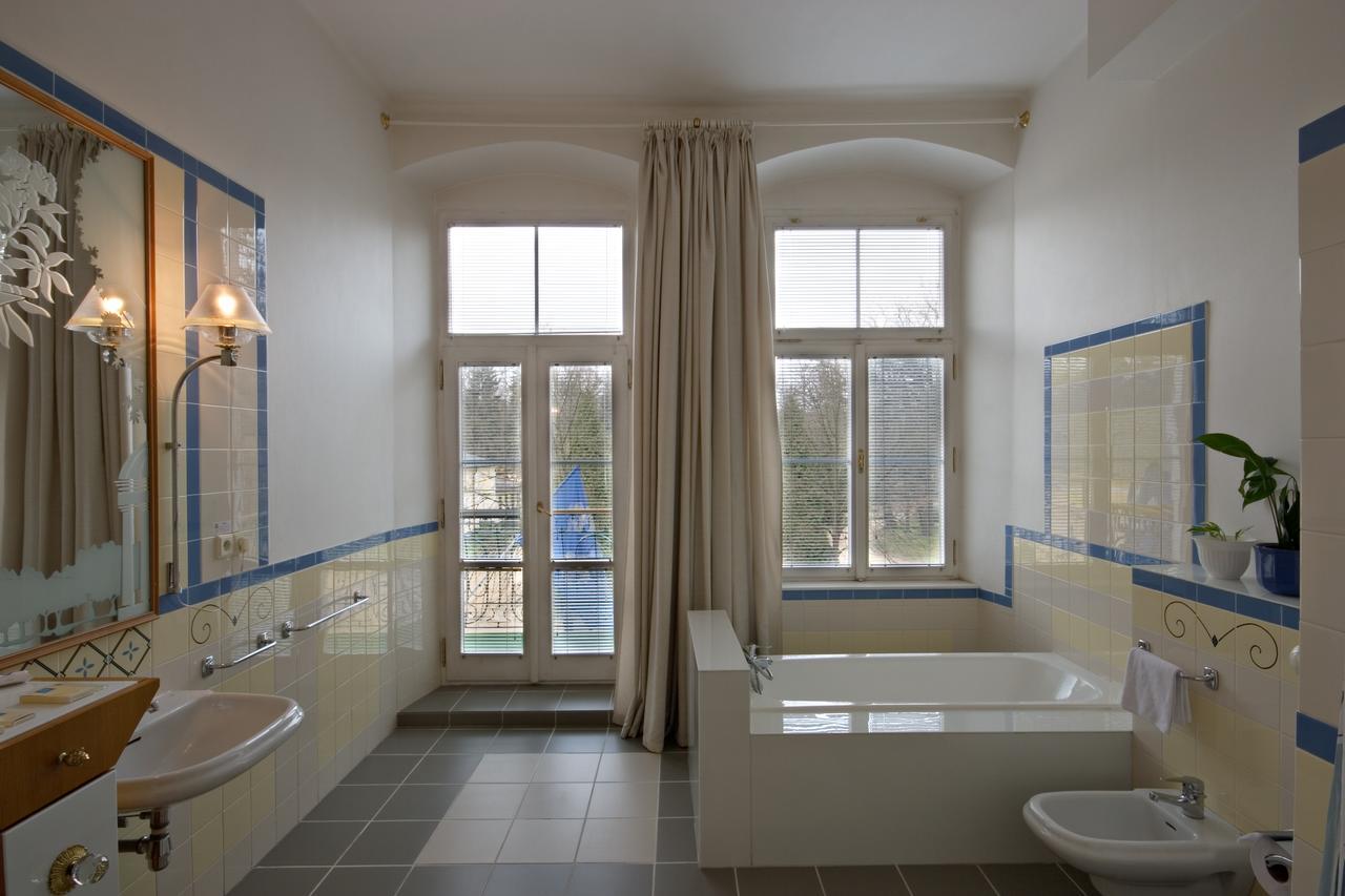 Hotel Three Lilies Inkl Aquaforum Франтішкови-Лазнє Екстер'єр фото