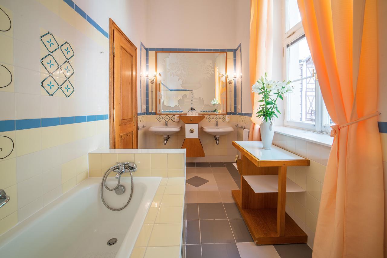 Hotel Three Lilies Inkl Aquaforum Франтішкови-Лазнє Екстер'єр фото