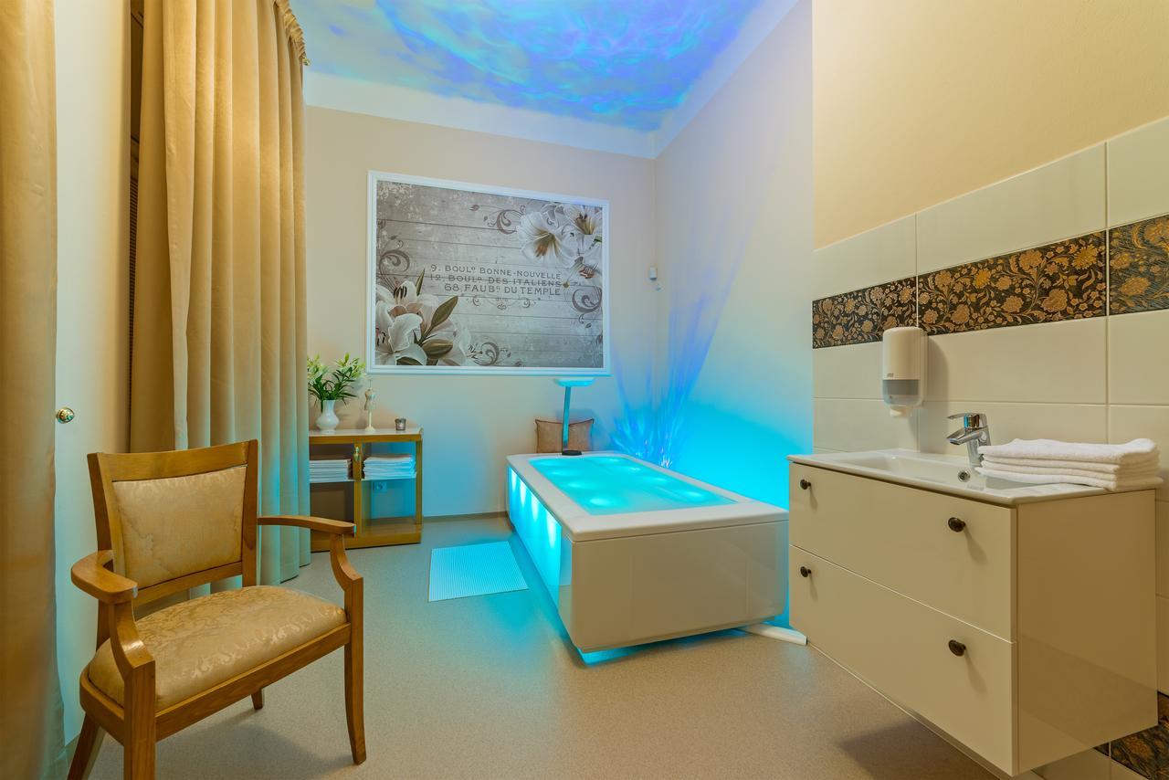 Hotel Three Lilies Inkl Aquaforum Франтішкови-Лазнє Екстер'єр фото