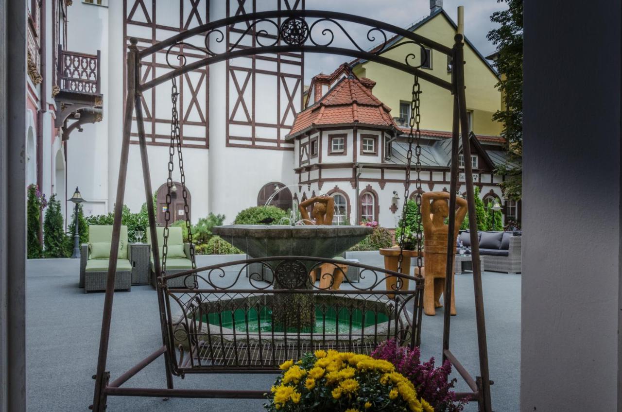 Hotel Three Lilies Inkl Aquaforum Франтішкови-Лазнє Екстер'єр фото